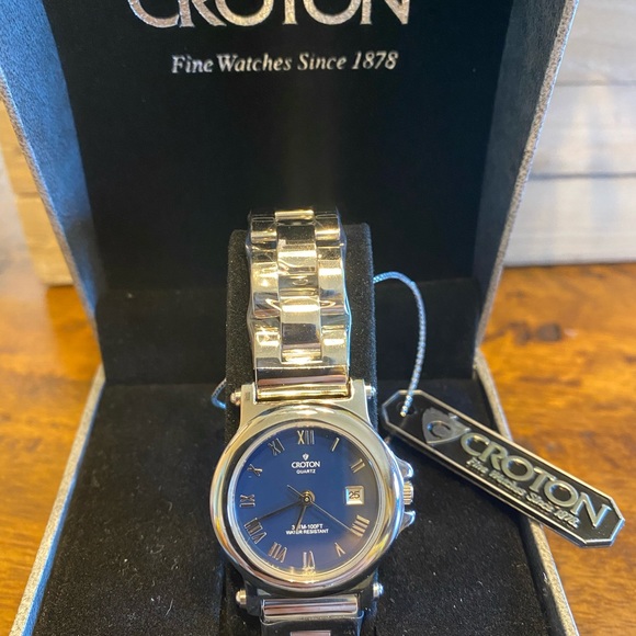 NIB VINTAGE WOMENS CROTON WATCH - Picture 3 of 8